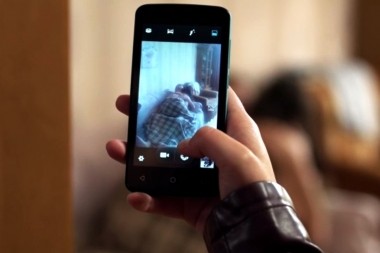 Слепая, 323 серия. Сдержанность